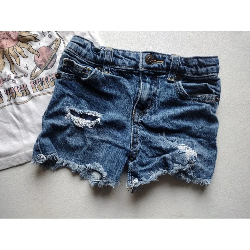 Wonder Nation Cat & Jack Kids Cosmic Sun Moon Tee & Distressed Denim Shorts Set‎